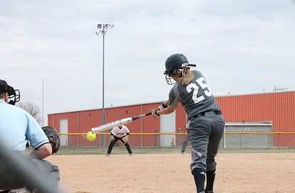 Midland University Softball Sweeps Concordia