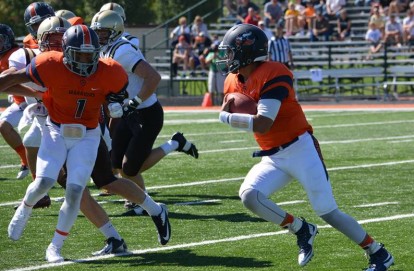 Midland University football edged by Hastings College, 15-7