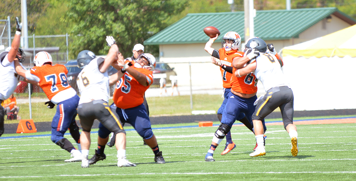 Warriors Fall in Season Opener to Defenders
