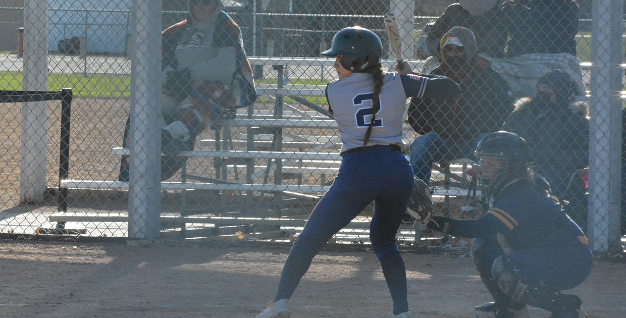 Warriors Extend Winning Streak; Take Two from Broncos on the Road