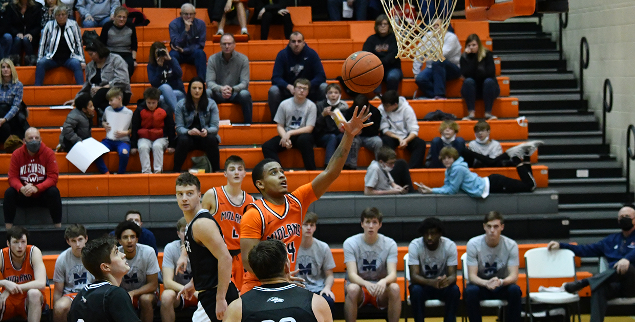 Warriors Come Up Short at The Buzzer Versus Doane