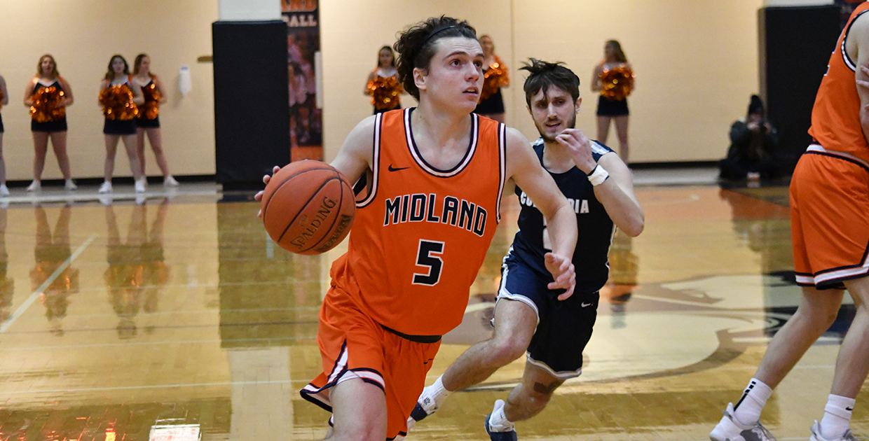 (RV) Jamestown Uses Three-Point Barrage to Down Warriors