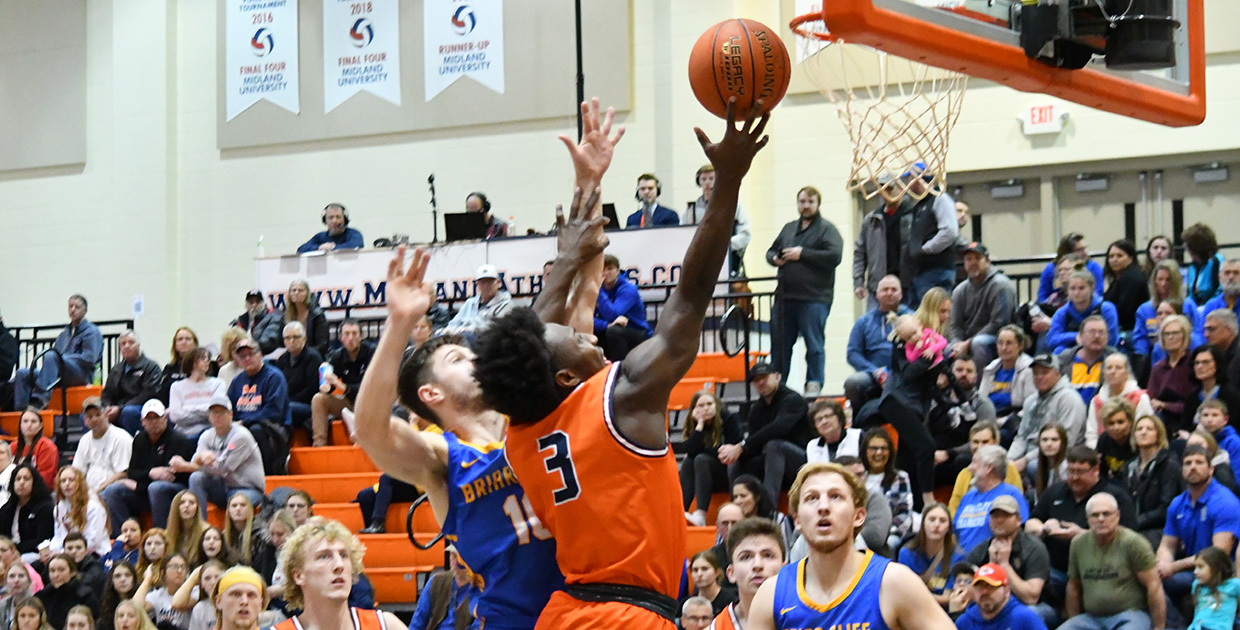 Warriors Lose on Buzzer Beater at Doane