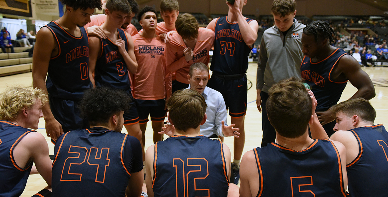 Warriors' Slide Continues; Fall to (RV) Northwestern