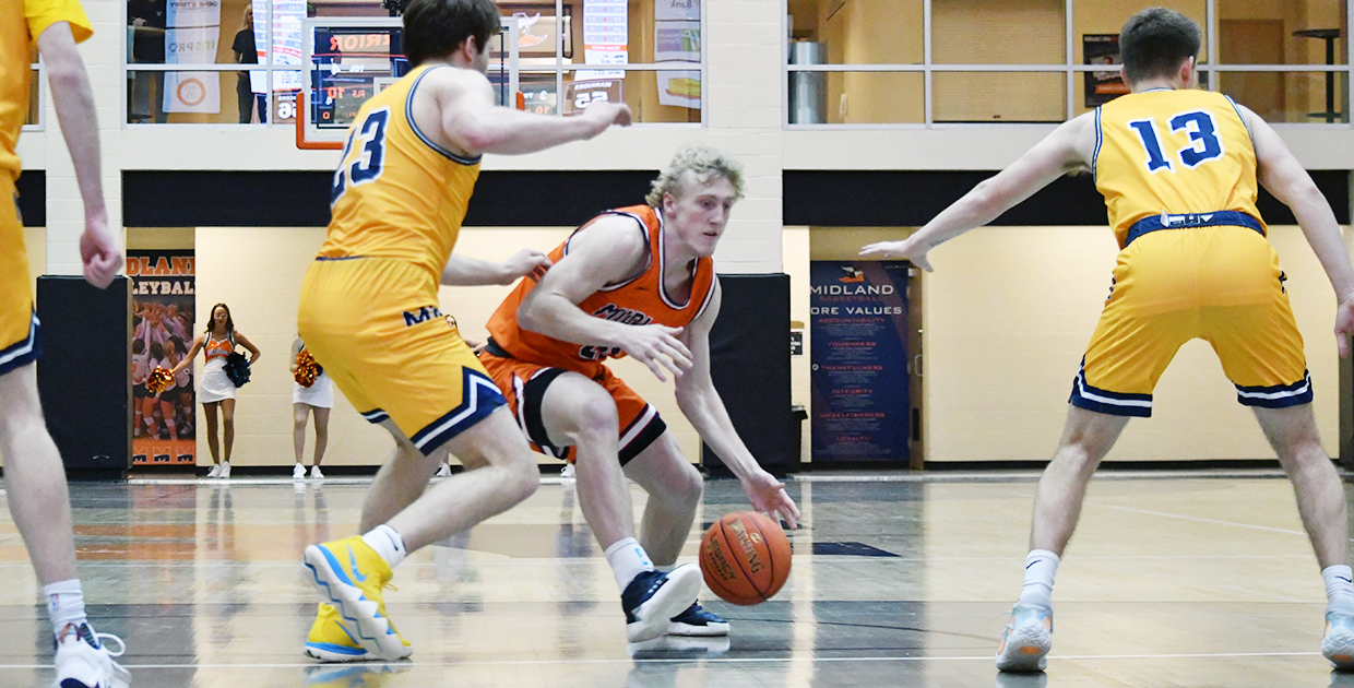 Warriors Avenge Early-Season Loss; Defeat Lancers in Overtime