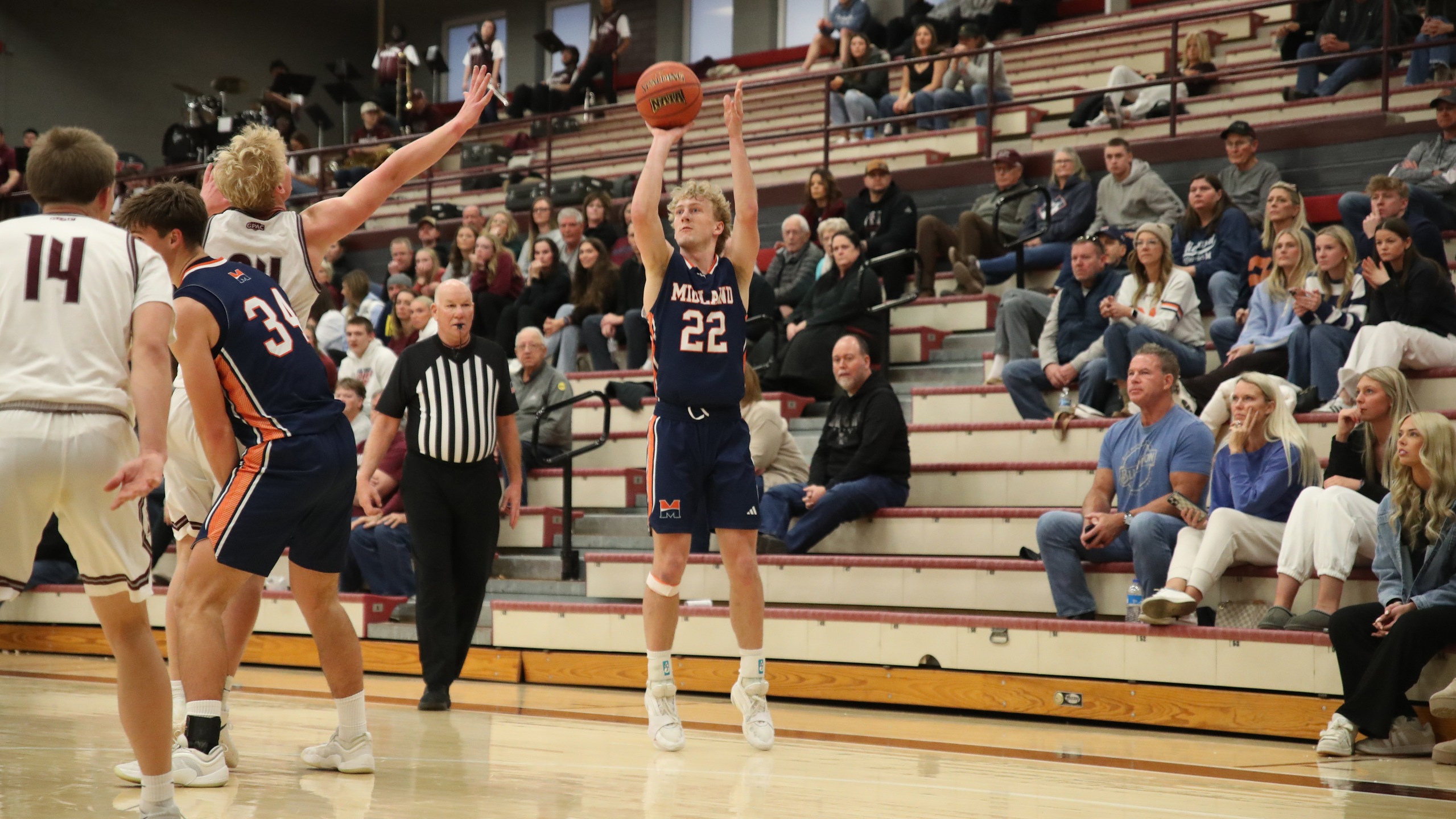 Warriors Drop Tight GPAC Battle at Morningside; Orr Surpasses 1,500 Career Points