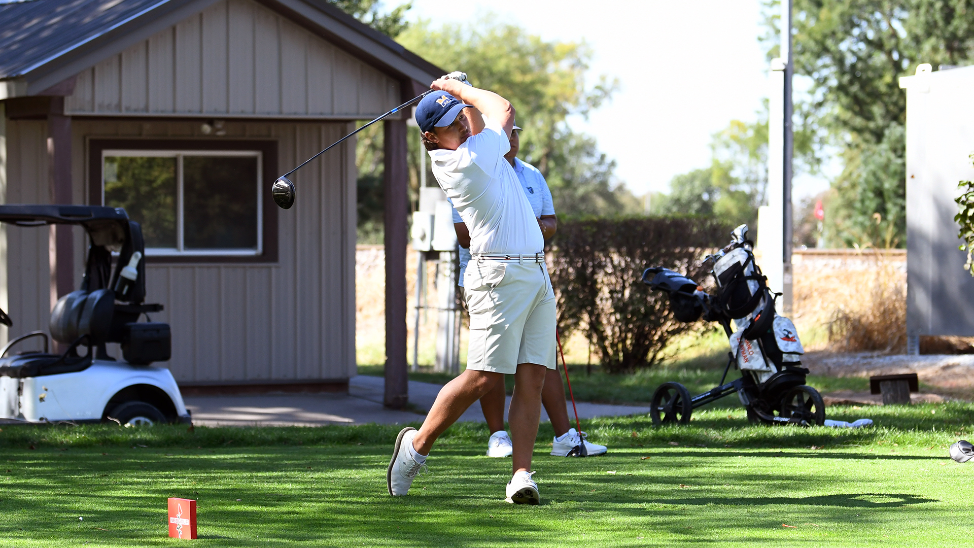 Warriors Wrap Up Fall Golf Season at Battle of the Dance