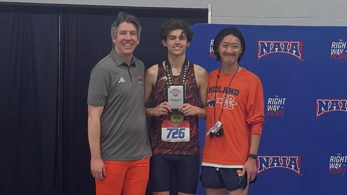 Steenblok Earns All-American Honors as Midland Concludes Indoor Season at NAIA Championships