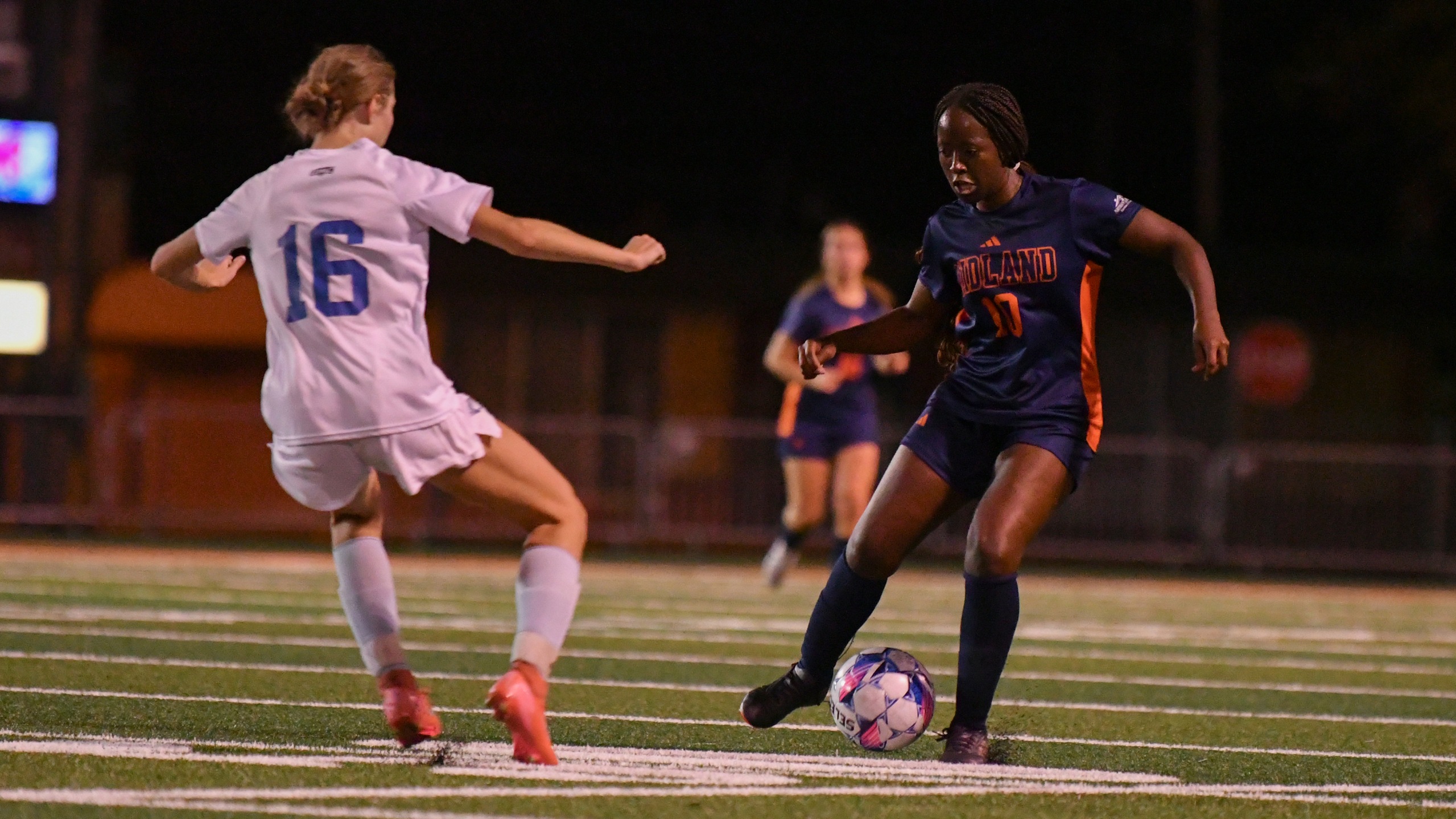 Late Goals Push Dakota Wesleyan Past Midland